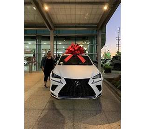 Lexus of Westminster - Westminster, CA