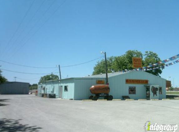 Papes Farm & Ranch Supply - Seguin, TX