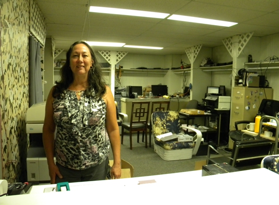 Device Repair Shop - Hilo, HI. Carol here to help!