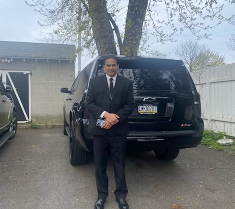 TINA LUXURY LIMOUSINE TRANSPORTATION  SERVICE LLC - Glenolden, PA