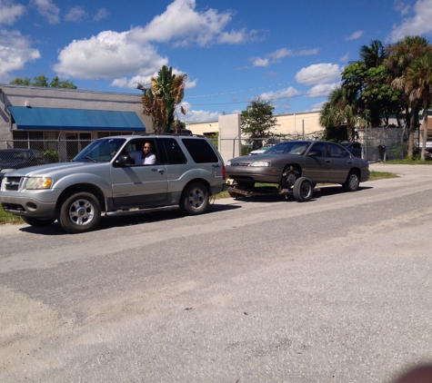 AD Buys Junk Cars - West Palm Beach, FL