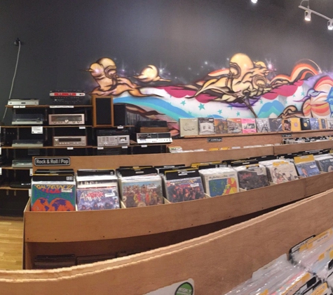 Shuga Records - Chicago, IL