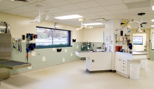 Animal Medical Center - Wyoming, MI