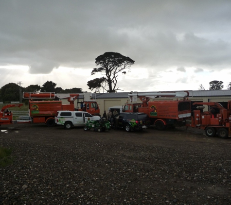 Forest & Garden Tree Services - Grassmere, VIC. Specialist Equipment