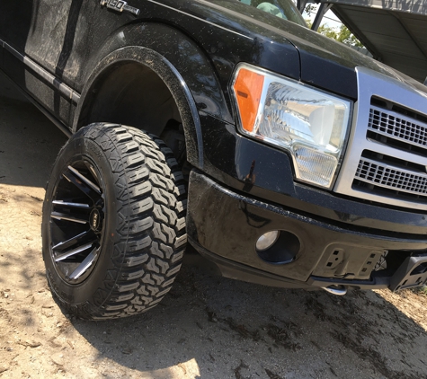 Special Truck & Auto Salvage - Austin, TX