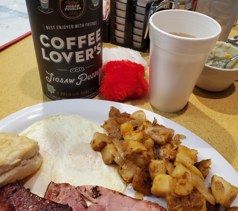 Main Street America An Eatery - Lake Placid, FL. Bill Lewis stopping in for breakfast at Main Street America in Lake Placid, Florida.