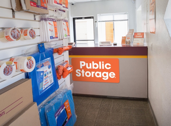 Public Storage - Sacramento, CA