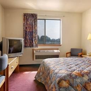 Super 8 by Wyndham York - York, PA