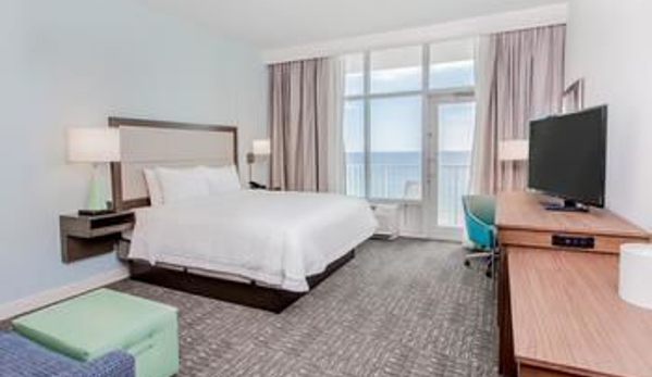 Hampton Inn & Suites Panama City Beach - Beachfront - Panama City Beach, FL