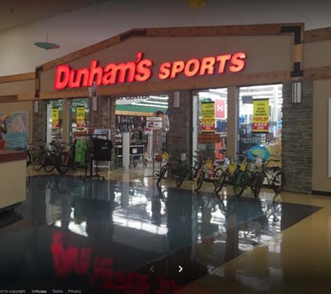 Dunham's Sports - Sterling, IL