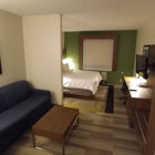 Holiday Inn Express & Suites Lincoln Airport by IHG