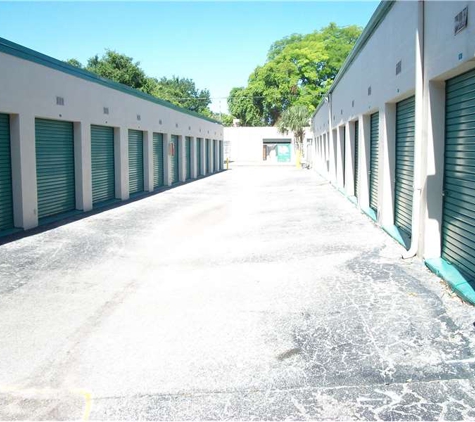 Extra Space Storage - Brandon, FL