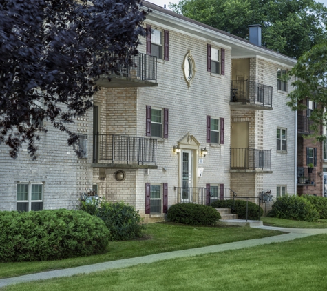 Dunhill Village Apartments - Windsor Mill, MD