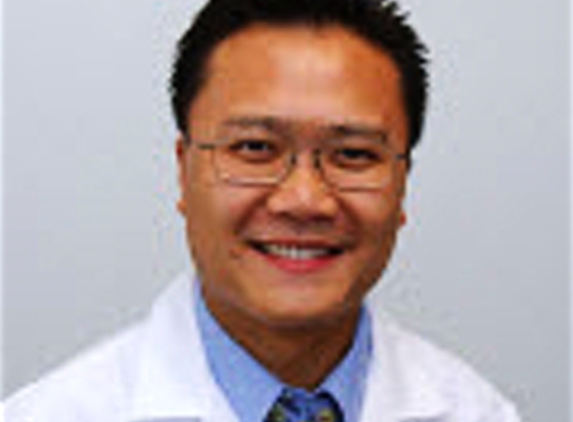 Raymond Bong Chow, MD - Gurnee, IL