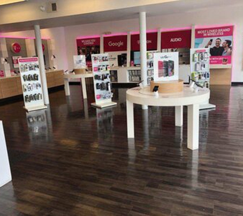 T-Mobile - Chicago, IL