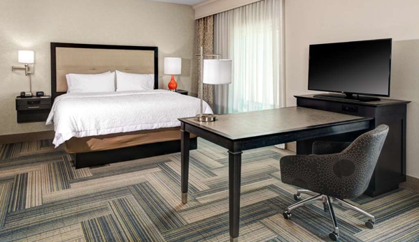 Hampton Inn & Suites by Hilton Atlanta Perimeter Dunwoody - Atlanta, GA