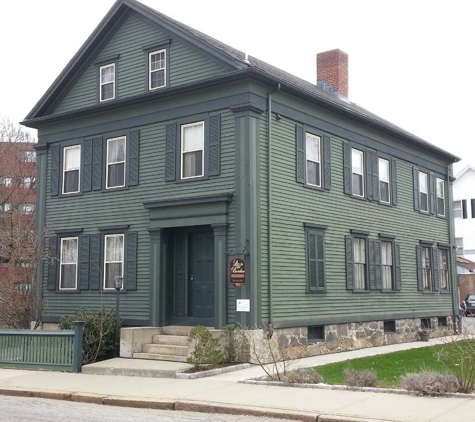 Lizzie Borden Bed & Breakfast Museum - Fall River, MA