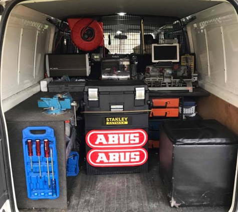 South Coast Lock & Key - Fairy Meadow, NSW. Complete mobile work shop. Call us if you're locked out or lost keys!