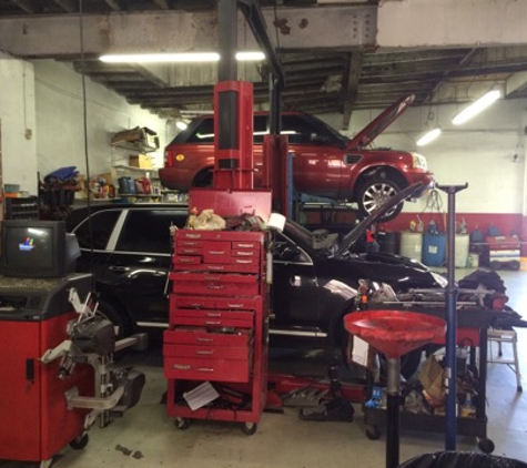Reds & Son Foreign Car Repair - Philadelphia, PA