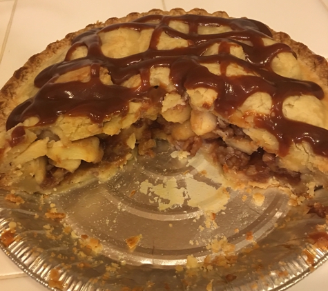 Simple Pleasures Catering - Lincoln, CA. Caramel apple pie, yum!