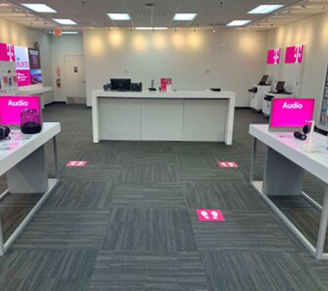 T-Mobile - Hollywood, FL