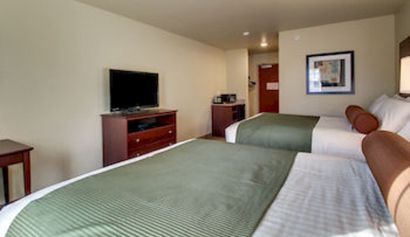 Cobblestone Hotel & Suites - Salem - Salem, IN