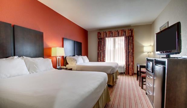 Holiday Inn Express & Suites Winona North - Winona, MS