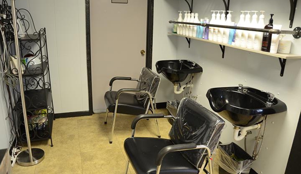 Studio 150 Hair And Nail Salon - East Peoria, IL