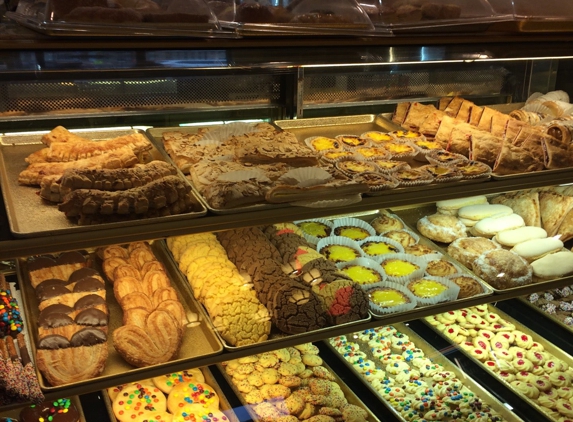 Caribe Portugese Bakery - Elizabeth, NJ