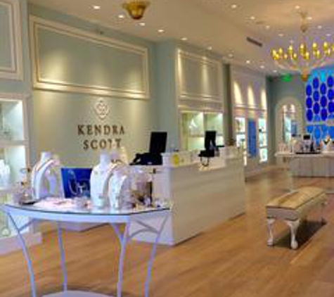 Kendra Scott - Charlottesville, VA