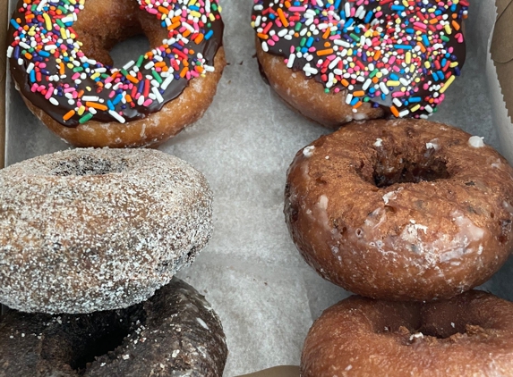 Village Donut Shop & Bakery - Raymond, ME