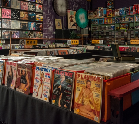 Vinyl Bay 777 - Plainview, NY