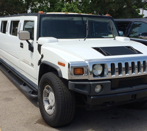Sterling Heights Limo Service - Troy, MI
