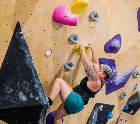 Oso Climbing Gyms - Dallas, TX