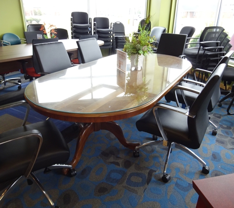 Office Furniture Liquidators - Evansville, IN