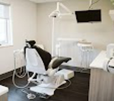 Wildwood Family and Cosmetic Dentistry-Secor Road, Toledo - Toledo, OH