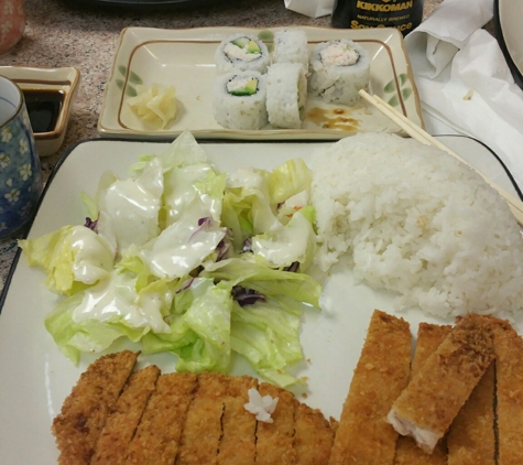 Marysville Teriyaki - Marysville, WA. ♡ pork Katsu,  California roll and super combo.  ♡♡♡