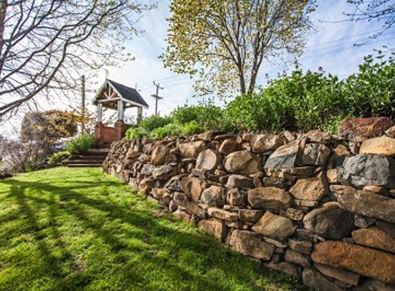 Andrew Nicholson Landscapes - Mowbray, TAS. Retaining Walls