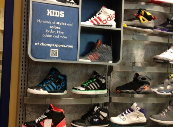 Champs Sports - Freehold, NJ