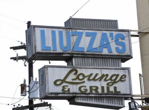 Liuzza's Restaurant & Bar - New Orleans, LA