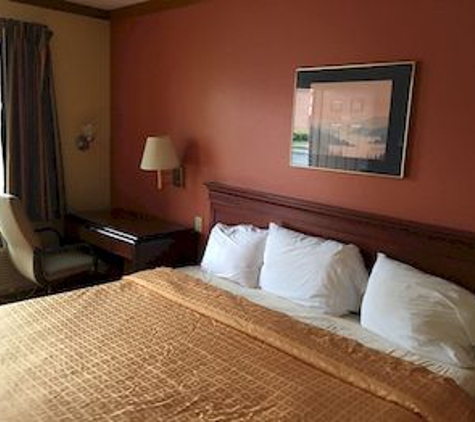 Budget Inn - Maumee, OH