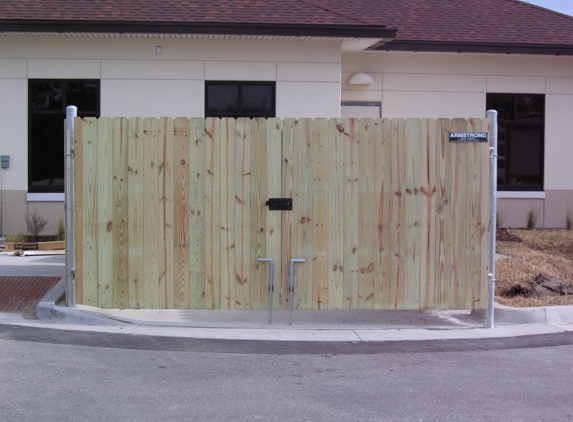 Armstrong Fence Co llc