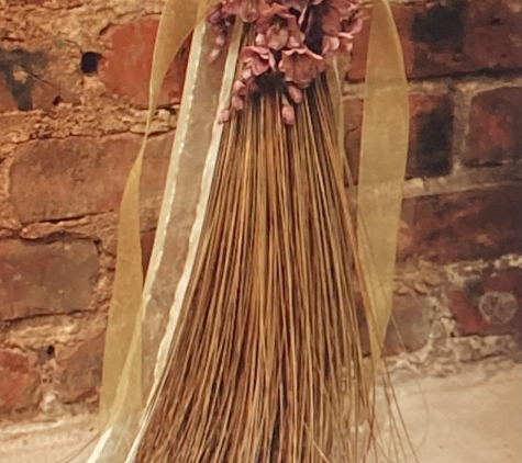 The Wedding Broom Company of New Orleans - New Orleans, LA