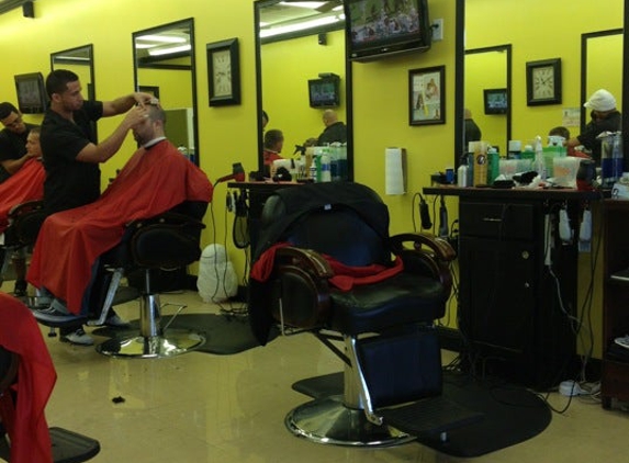 Amigos barber shop - Orlando, FL