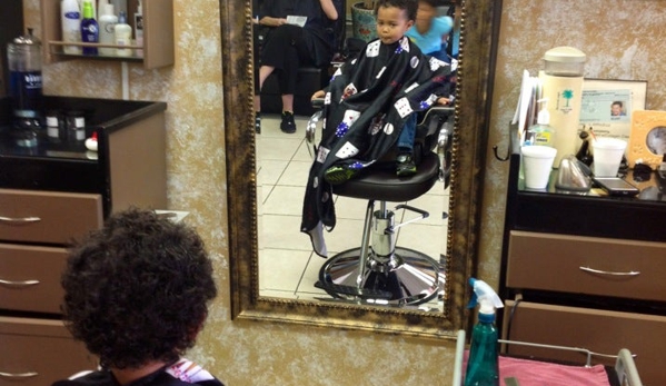 Guys & Dolls Hair Salon - Fort Lauderdale, FL