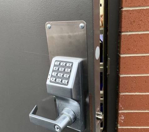 Action Lock & Key - Roselle, IL