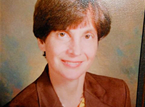 Dr. Karen Menzer Ullian, MD - Charleston, SC