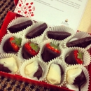 Edible Arrangements - Fruit Baskets