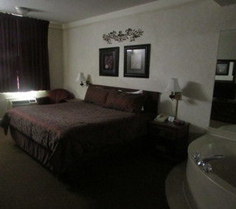 Plantation Oaks Suites & Inn - Millington, TN