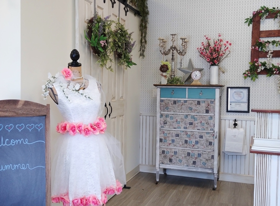 Winter Springs Florist - Winter Springs, FL. Winter Springs Florist- Interior Photo